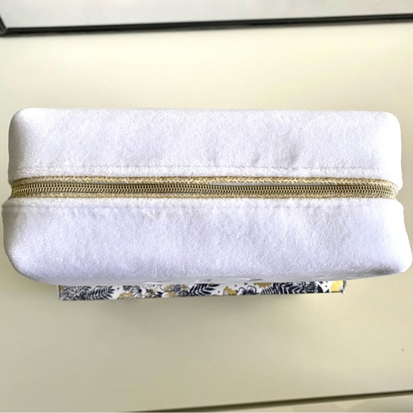 NWOT Dior Pouch - Picture 5 of 8